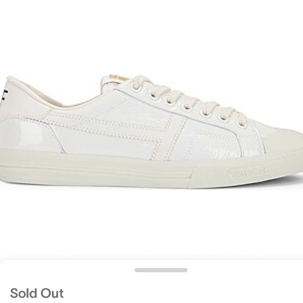 TOM FORD Crackled Shine Leather Low Top Sneakers